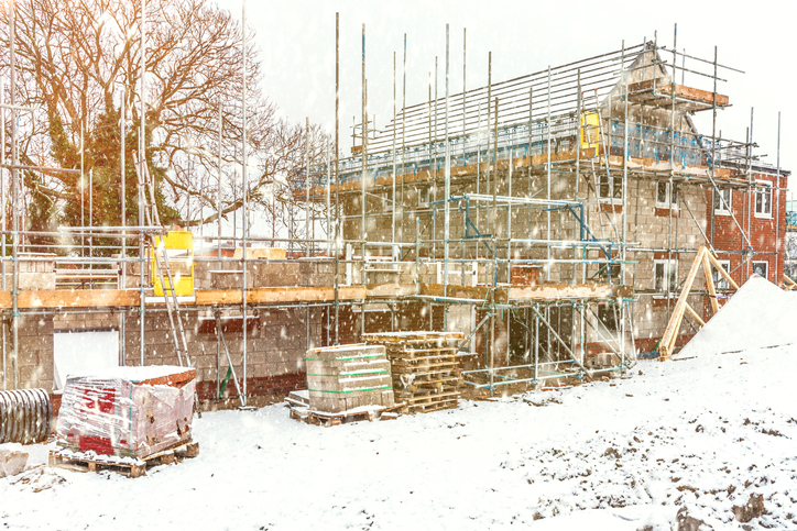 Read more about the article Winter Construction Safety Tips